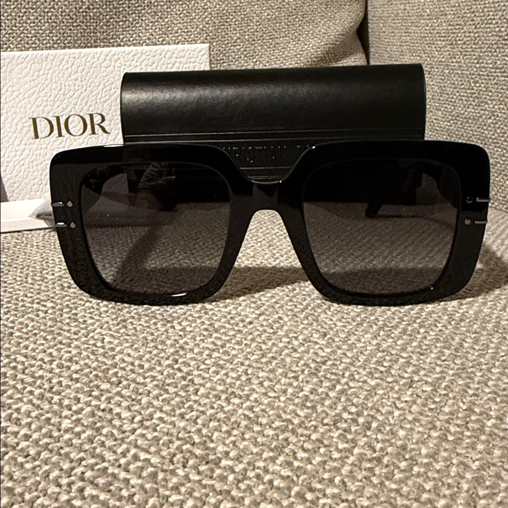 Dior Signature Square Authentic Oversize Black Sunglasses Full inclusion - Picture 11 of 15